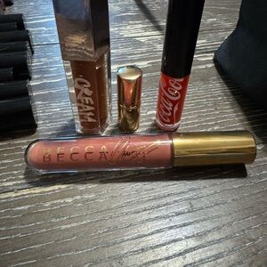 Mixed lip bundle